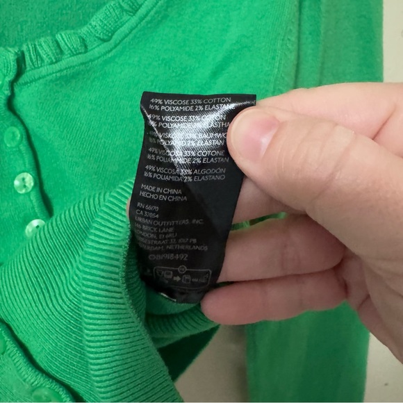 Urban Outfitters green cropped cardigan Size Small - Picture 4 of 4